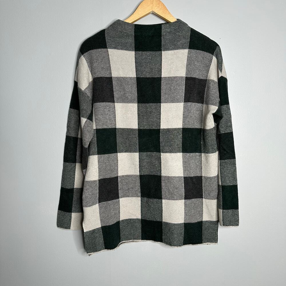 Tahari Buffalo Plaid Sweater Women Medium Green Black Cozy Soft Knit Slit Hem